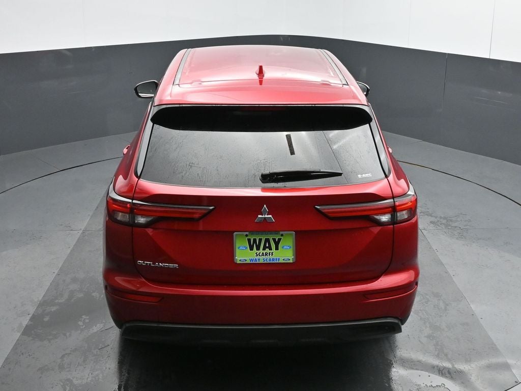 2022 Mitsubishi Outlander ES