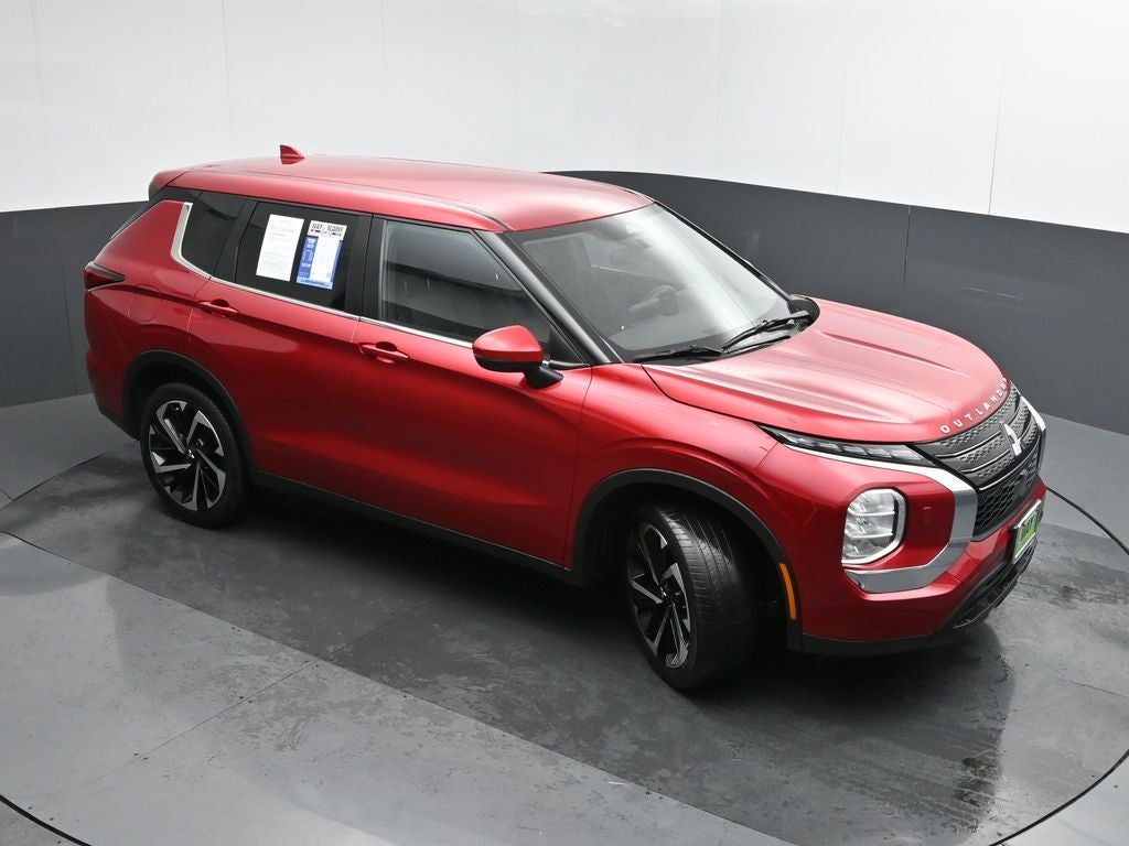 2022 Mitsubishi Outlander ES