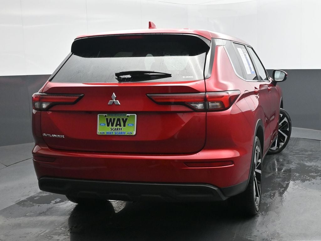 2022 Mitsubishi Outlander ES