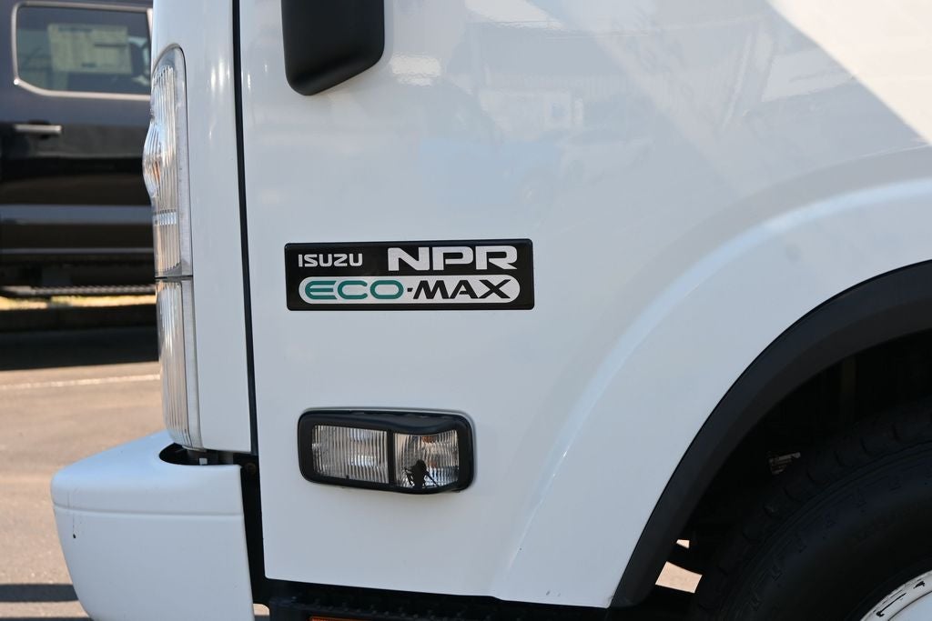 2013 Isuzu NPR Box Van NPR XD