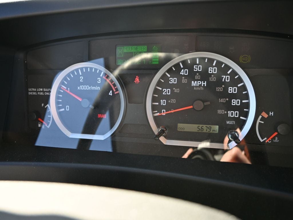 2024 Isuzu NPR Base
