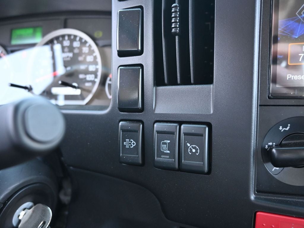 2024 Isuzu NPR Base