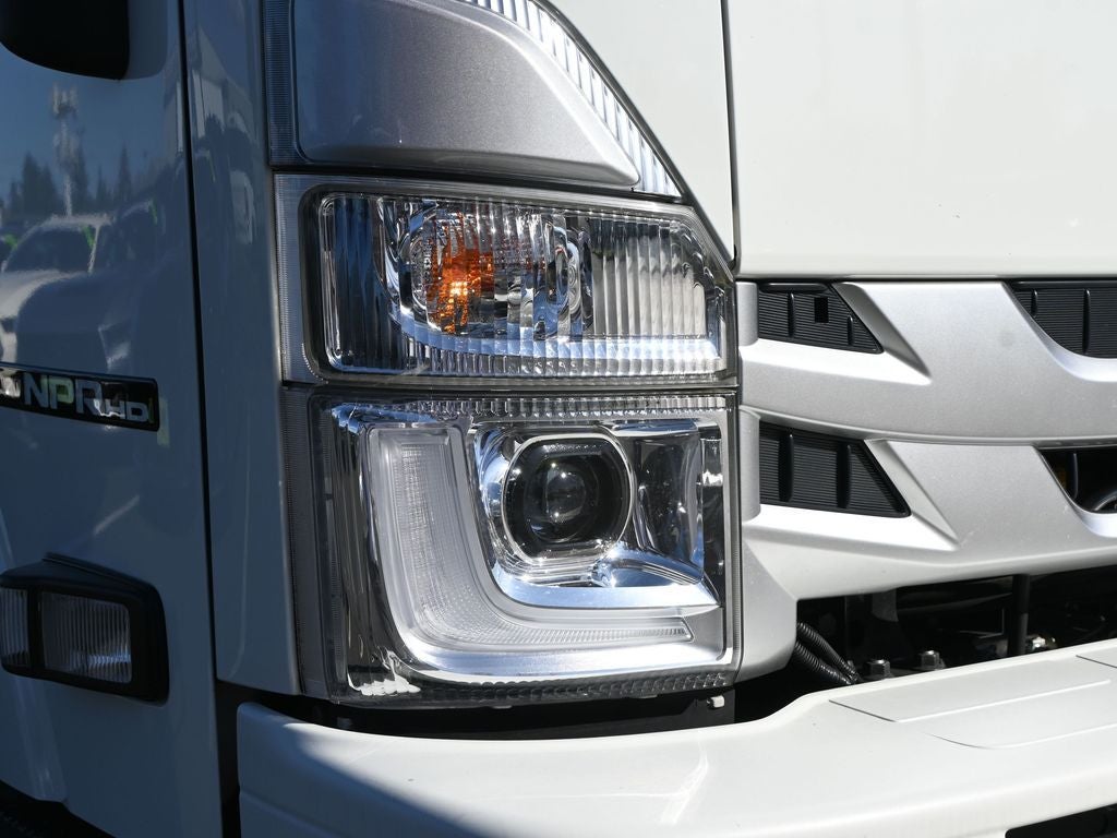 2024 Isuzu NPR Base