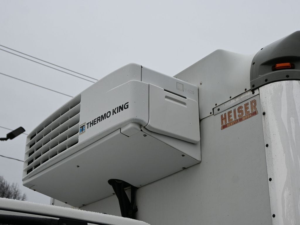 2016 Isuzu 14' reefer box with standby 14' reefer with standby 14' reefer Box with Thermoking and standby