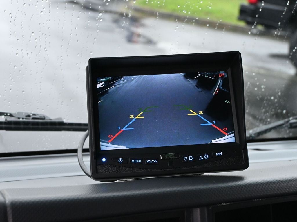 2016 Isuzu 14' reefer box with standby 14' reefer with standby 14' reefer Box with Thermoking and standby