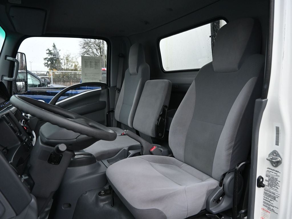 2016 Isuzu 14' reefer box with standby 14' reefer with standby 14' reefer Box with Thermoking and standby