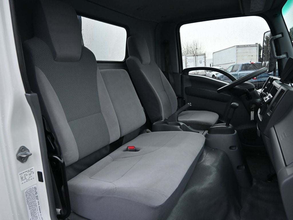 2016 Isuzu 14' reefer box with standby 14' reefer with standby 14' reefer Box with Thermoking and standby