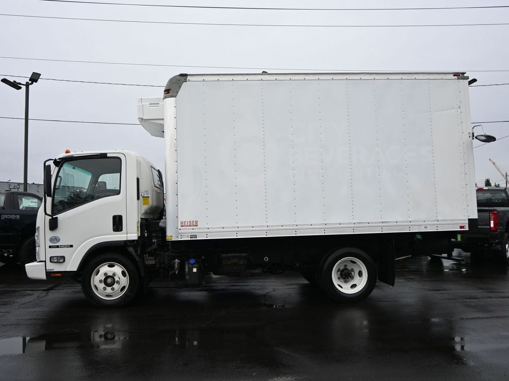 2016 Isuzu 14' reefer box with standby 14' reefer with standby 14' reefer Box with Thermoking and standby