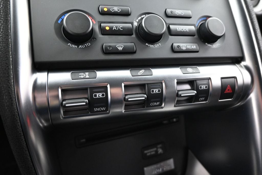 2011 Nissan GT-R Premium