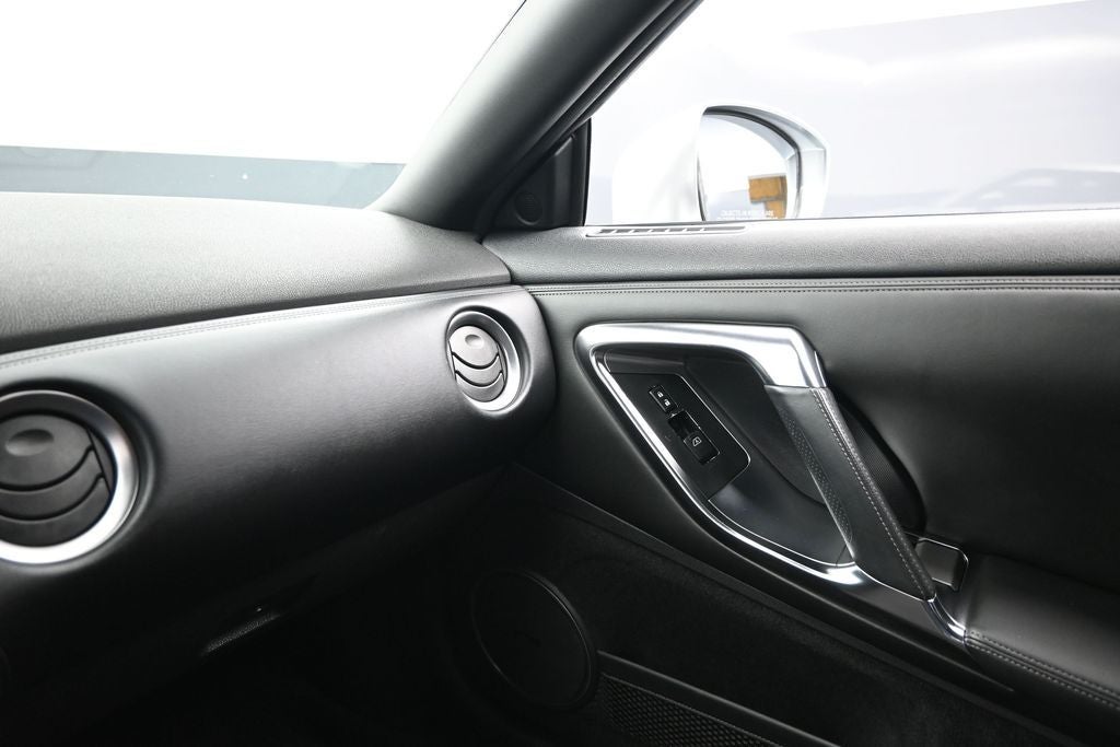 2011 Nissan GT-R Premium