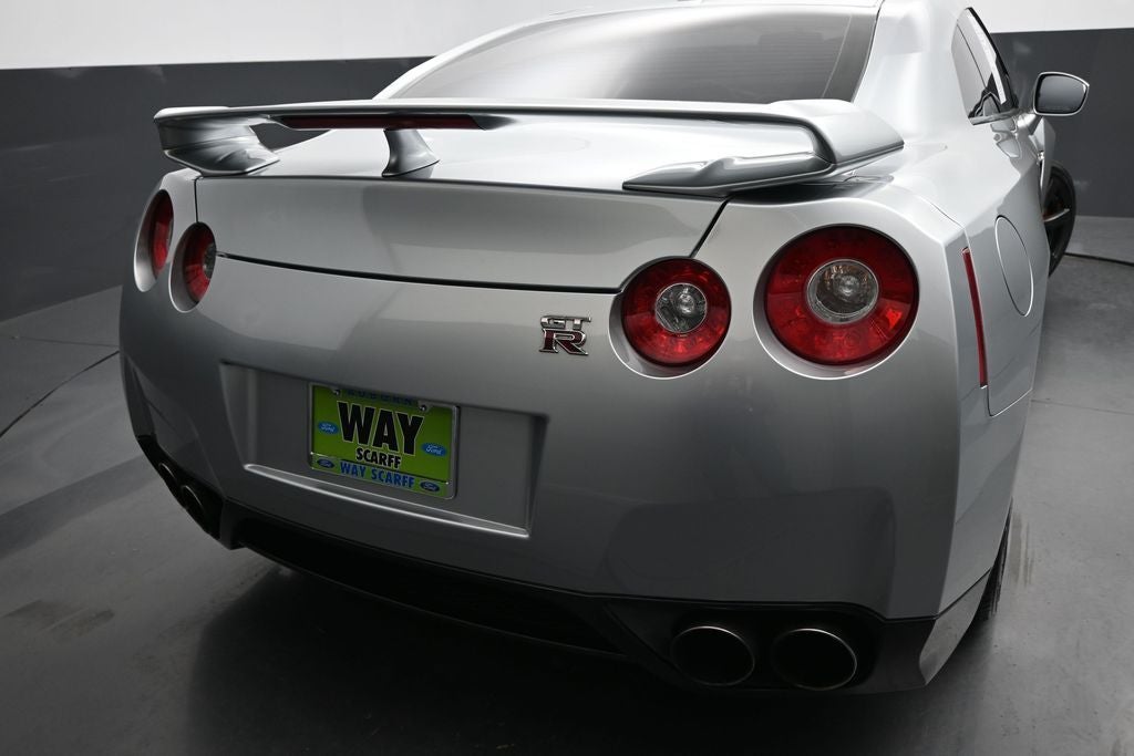 2011 Nissan GT-R Premium