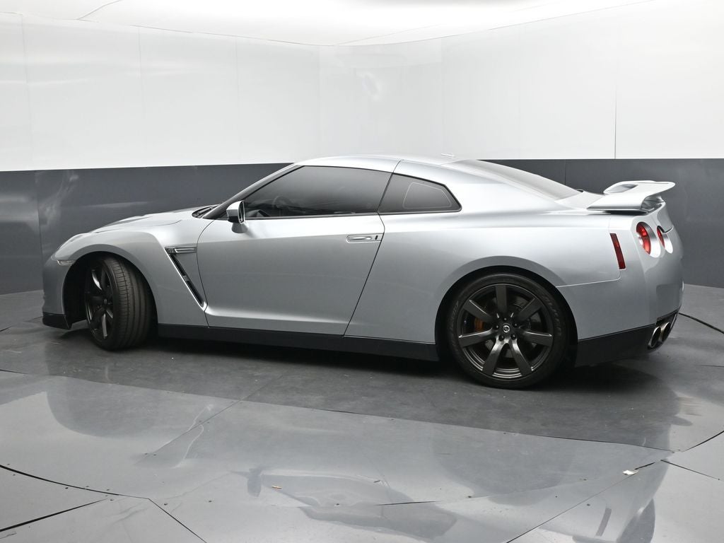 2011 Nissan GT-R Premium