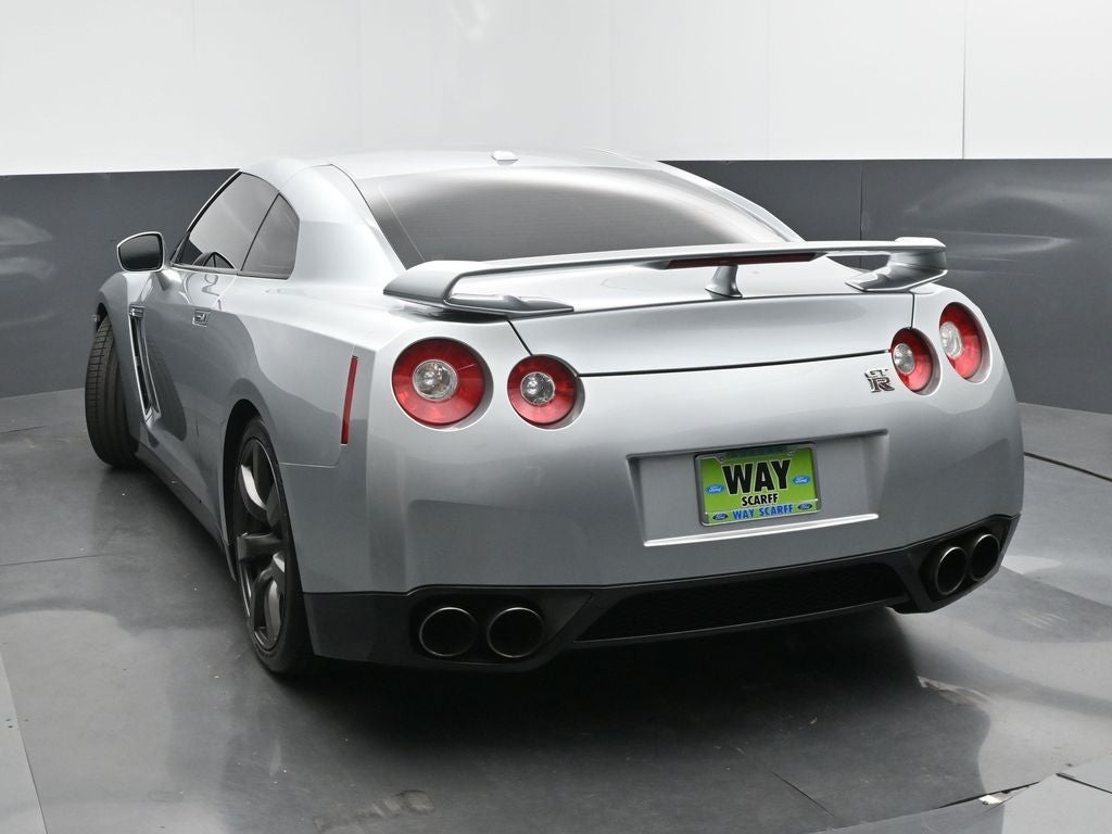 2011 Nissan GT-R Premium