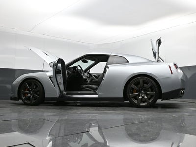 2011 Nissan GT-R Premium