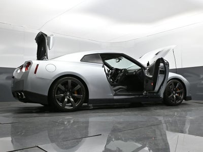 2011 Nissan GT-R Premium