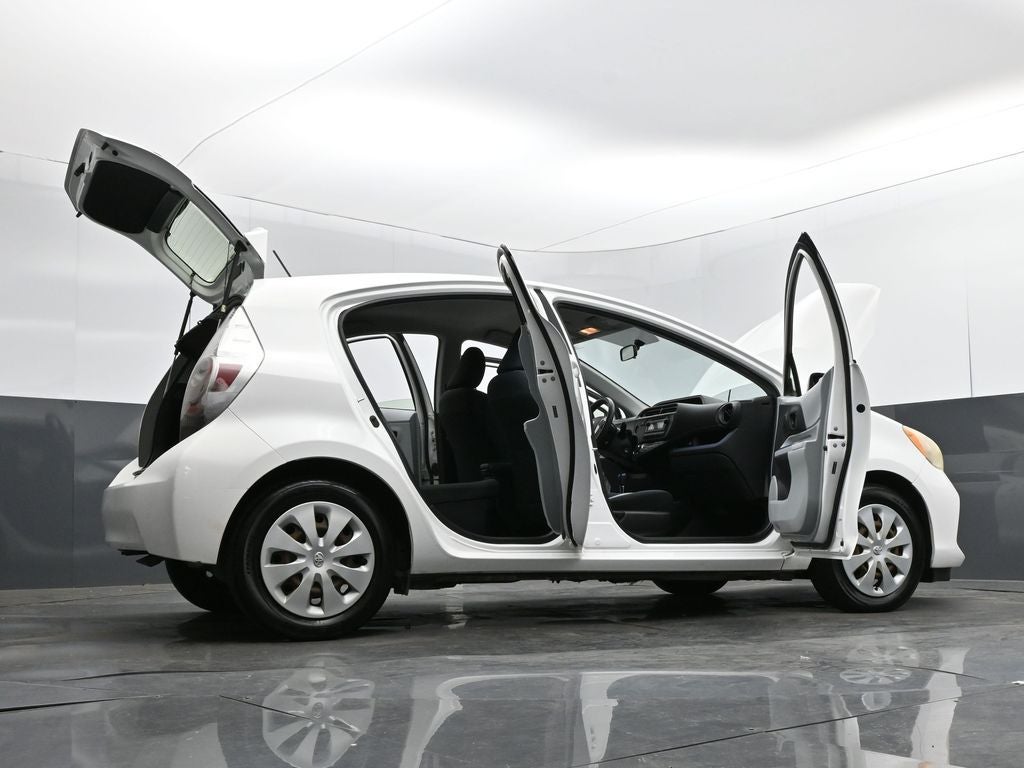2013 Toyota Prius c Two