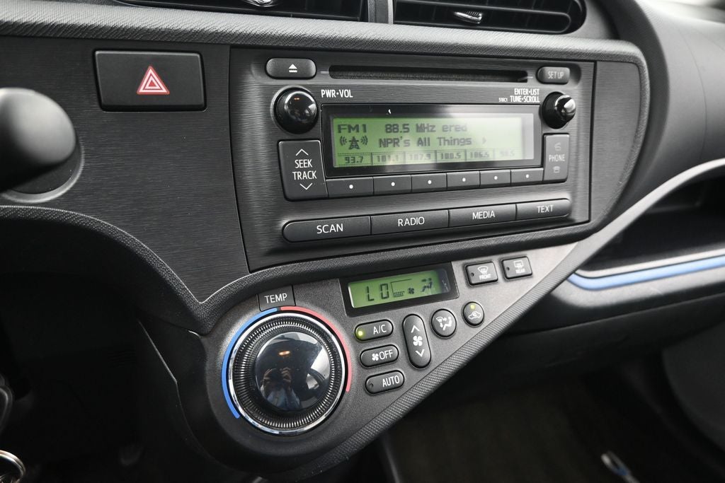 2013 Toyota Prius c Two