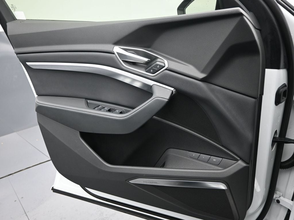 2024 Audi Q8 e-tron Prestige quattro