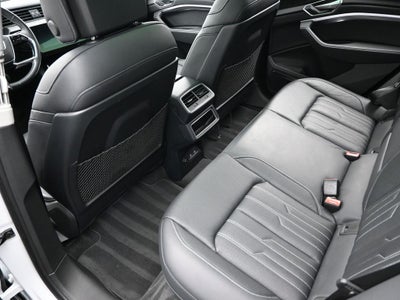 2024 Audi Q8 e-tron Prestige quattro