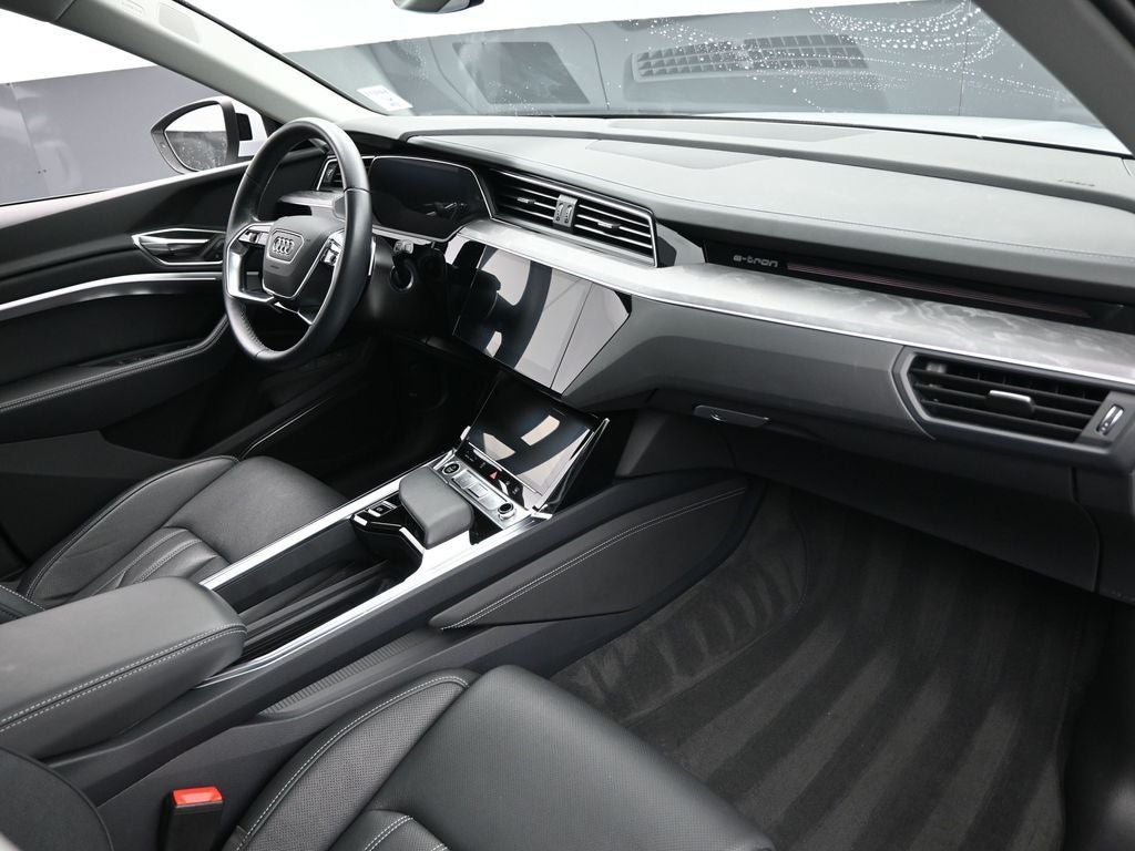 2024 Audi Q8 e-tron Prestige quattro