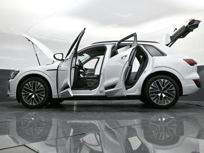 2024 Audi Q8 e-tron Prestige quattro