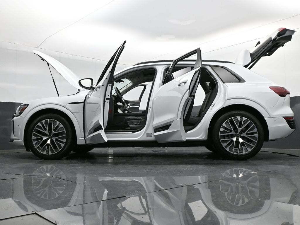 2024 Audi Q8 e-tron Prestige quattro