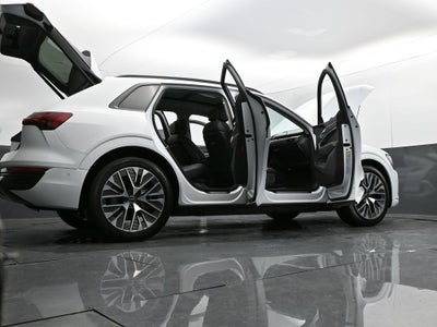 2024 Audi Q8 e-tron Prestige quattro