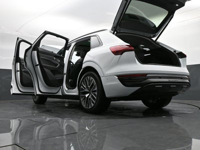 2024 Audi Q8 e-tron Prestige quattro