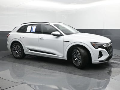 2024 Audi Q8 e-tron Prestige quattro
