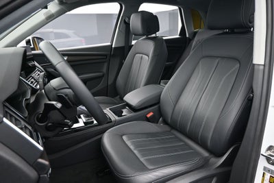 2023 Audi Q5 45 S line Premium quattro