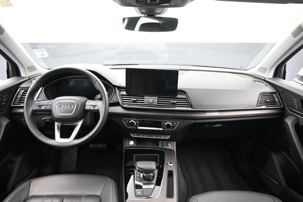 2023 Audi Q5 45 S line Premium quattro
