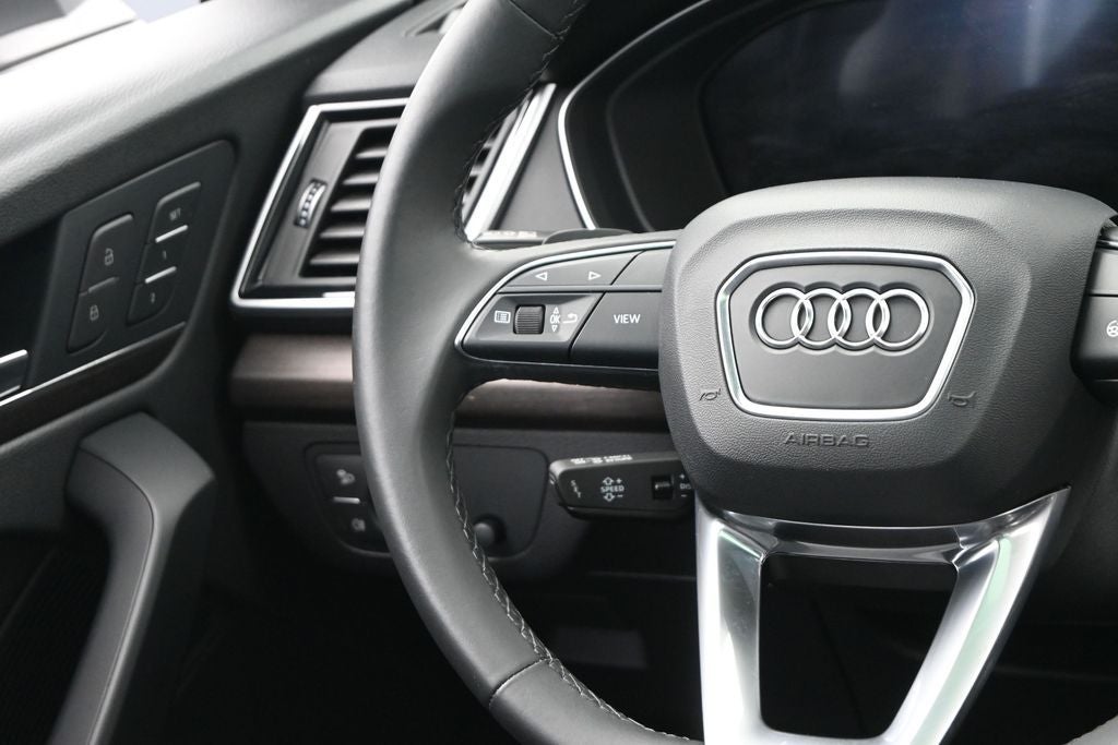 2023 Audi Q5 45 S line Premium quattro