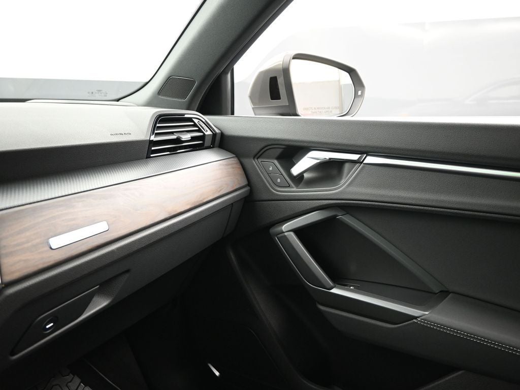 2020 Audi Q3 Prestige S line quattro