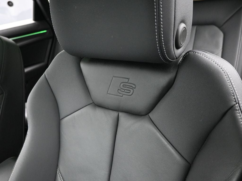 2020 Audi Q3 Prestige S line quattro