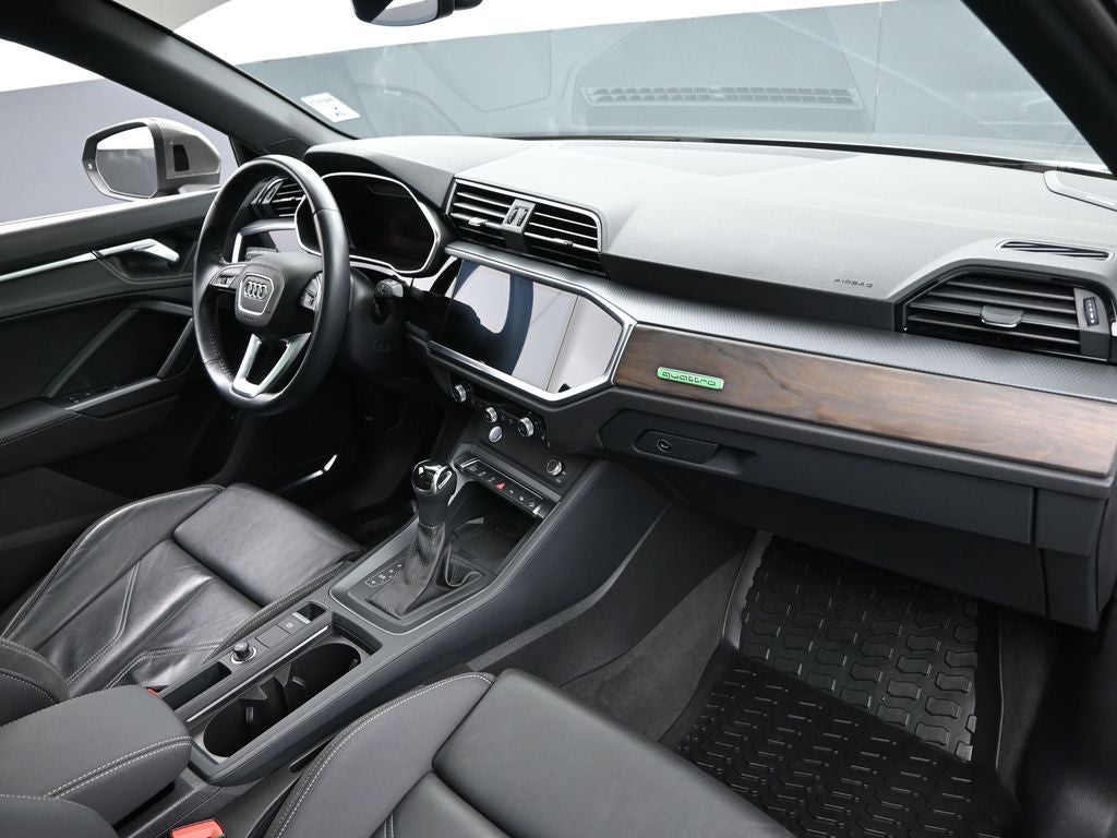 2020 Audi Q3 Prestige S line quattro