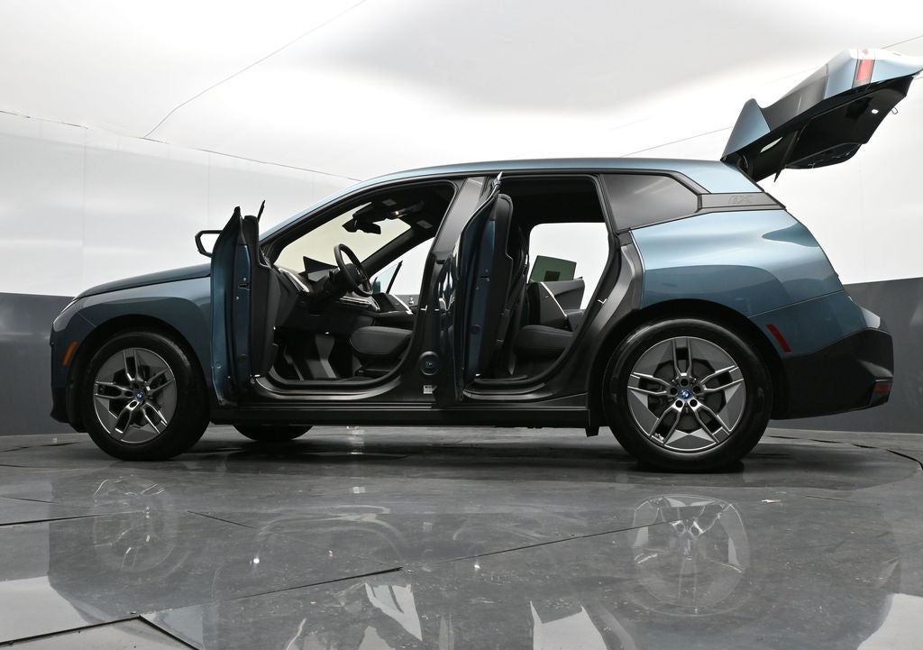 2023 BMW iX xDrive50
