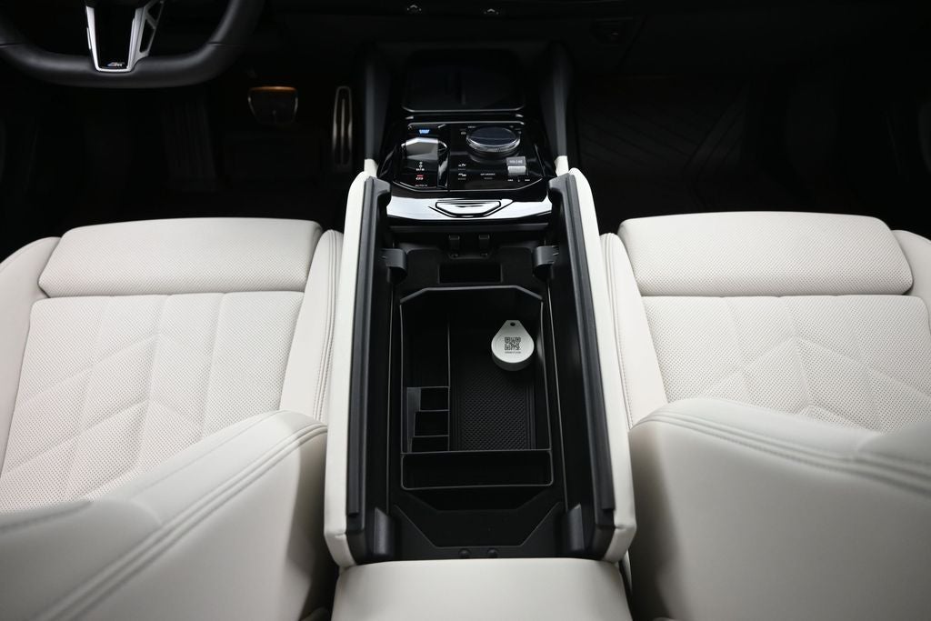 2025 BMW i5 xDrive40