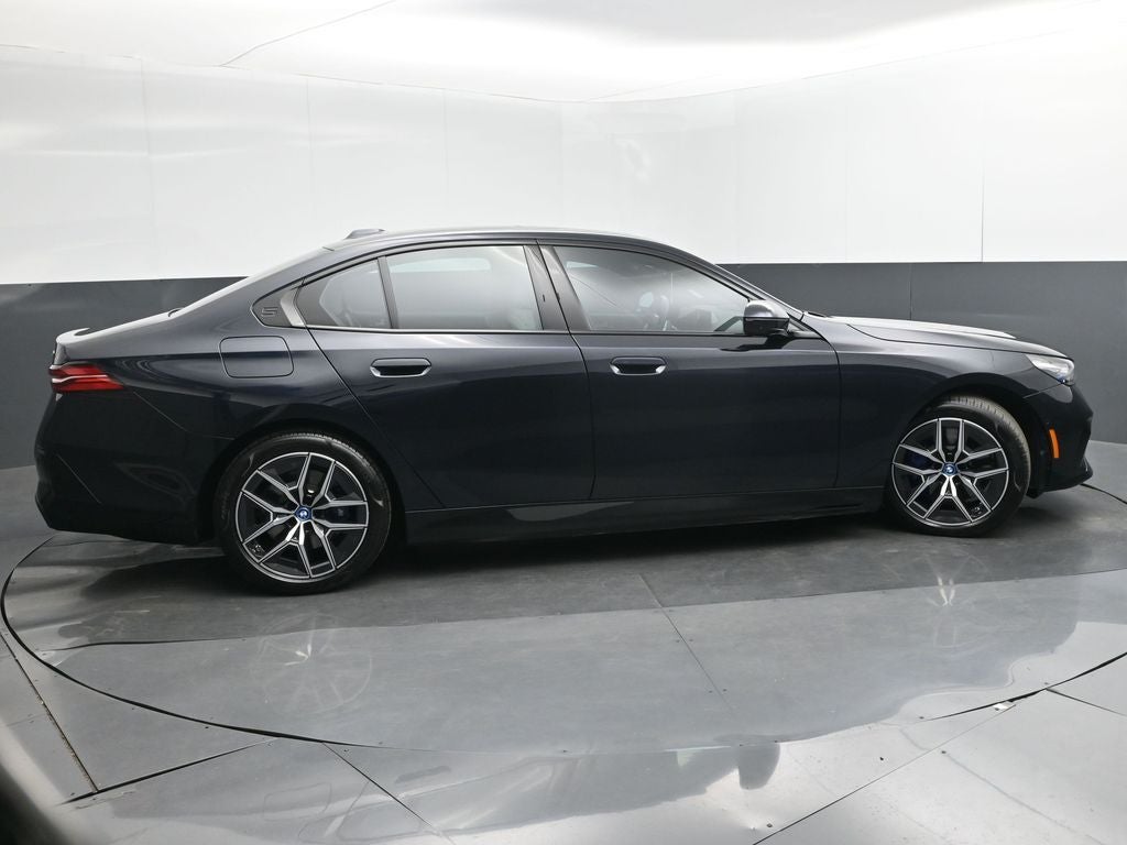 2025 BMW i5 xDrive40