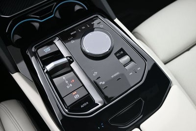 2025 BMW i5 xDrive40