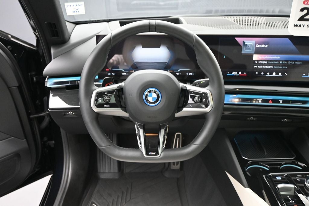 2025 BMW i5 xDrive40