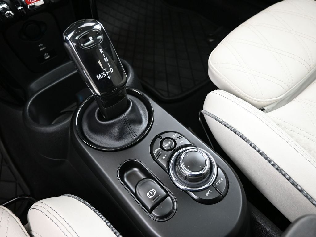 2023 MINI Cooper S Iconic