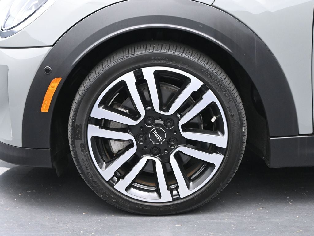 2023 MINI Cooper S Iconic