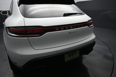 2025 Porsche Macan Base