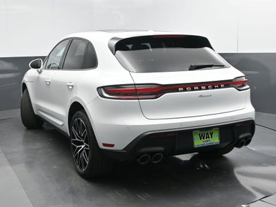 2025 Porsche Macan Base