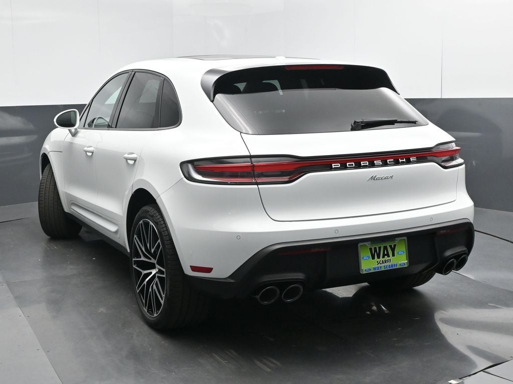 2025 Porsche Macan Base