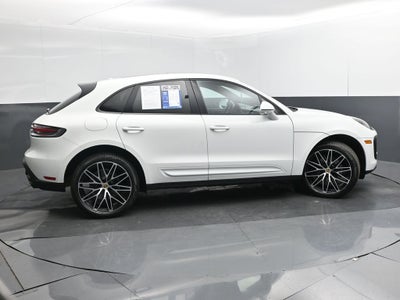 2025 Porsche Macan Base