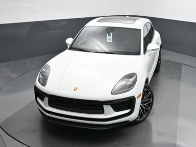 2025 Porsche Macan Base