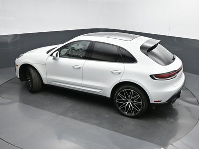 2025 Porsche Macan Base
