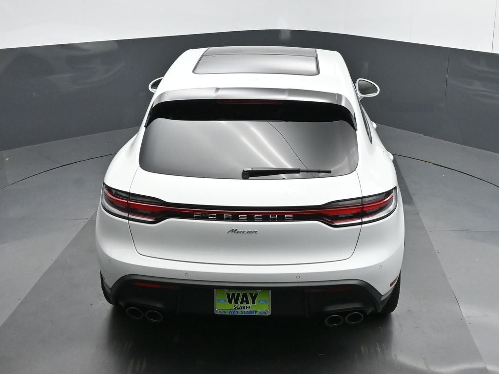 2025 Porsche Macan Base