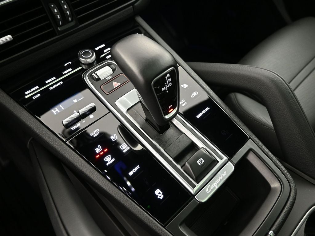 2021 Porsche Cayenne Base